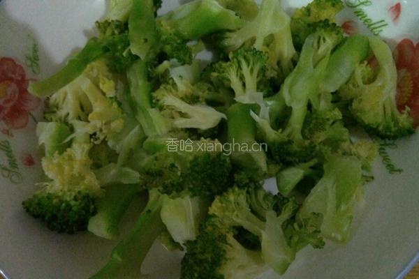 耗油木耳西兰花的做法图解3