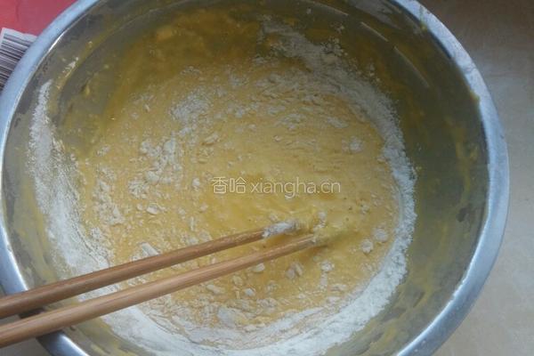 如何做鸡蛋饼不起疙瘩的做法图解3