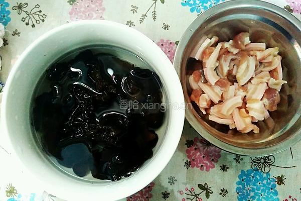 木耳炒肉的做法图解3