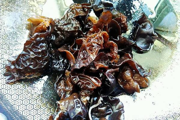 木耳炒肉的做法图解8