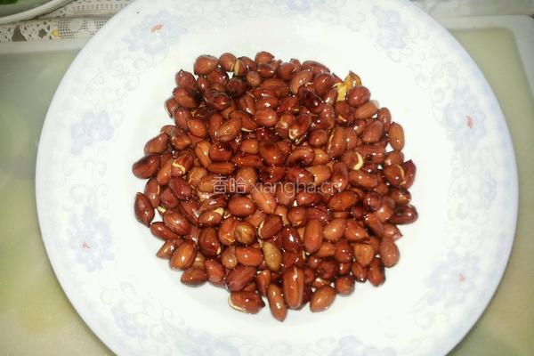 花生米拌菠菜的做法图解5
