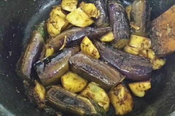 茄子炖土豆的做法图解4