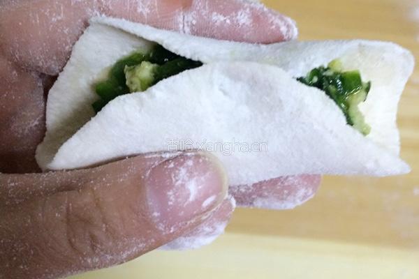 韭菜鸡蛋饺子的做法图解11