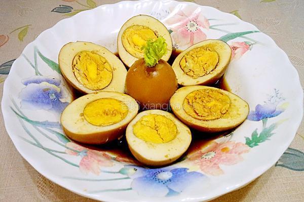 红酒酱鸡蛋的做法图解11