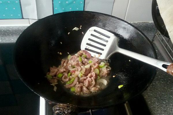 豆腐炒白菜的做法图解2