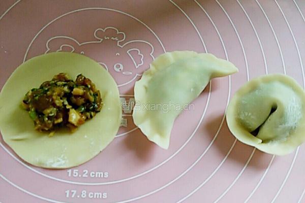 香菇青菜大肉饺子的做法图解12