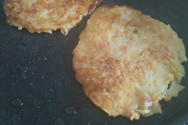 土豆胡萝卜米饭饼的做法图解5