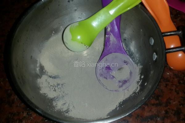黑凉粉的做法图解1