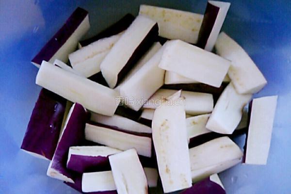 红烧茄子的做法图解1