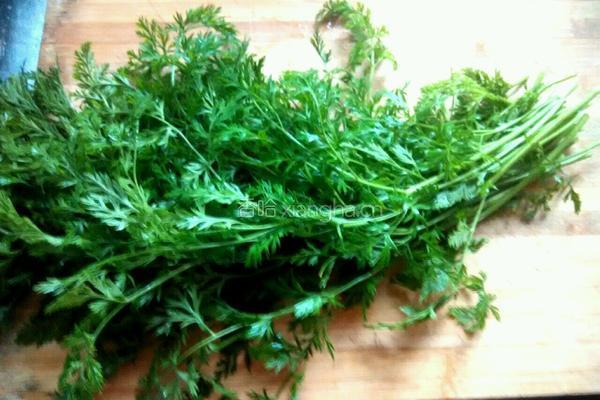 胡萝卜樱子蒸菜的做法图解2