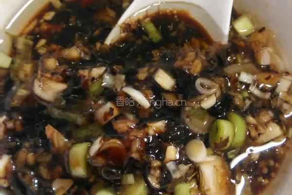 蒜蓉豆豉蒸鲮鱼的做法图解2