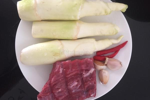 茭白炒牛肉的做法图解1