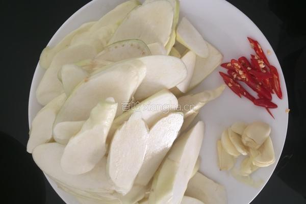 茭白炒牛肉的做法图解2