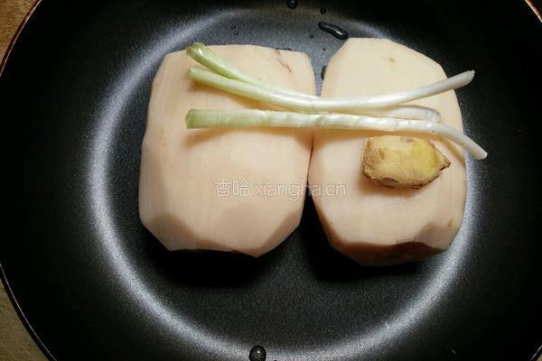 酥炸藕丸的做法图解1