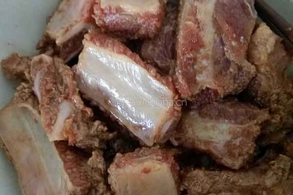 孜然蒜香排骨的做法图解1