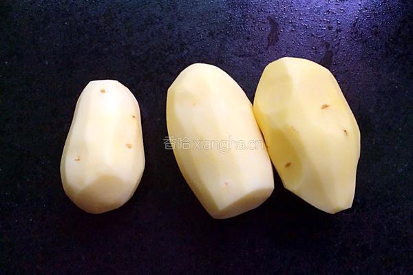 土豆红烧肉的做法图解1