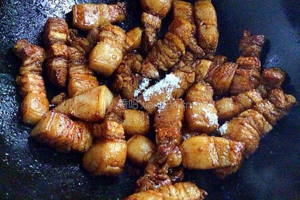 土豆红烧肉的做法图解7