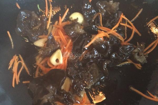 大白菜炒木耳的做法图解6