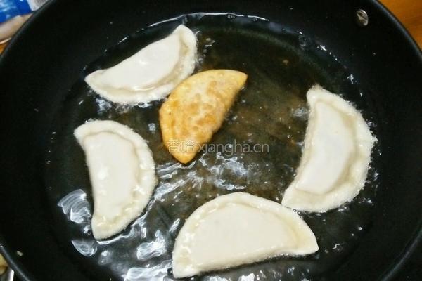 猪肉大白菜煎饺的做法图解5