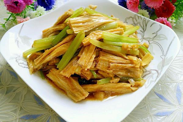 香芹炒腐竹的做法图解7
