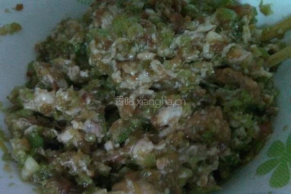 芹菜肉锅贴的做法图解6