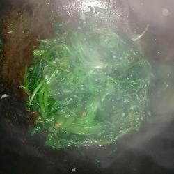 蒜容炒菠菜的做法[图]