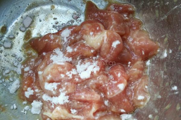 滑溜肉片炒藕的做法图解1