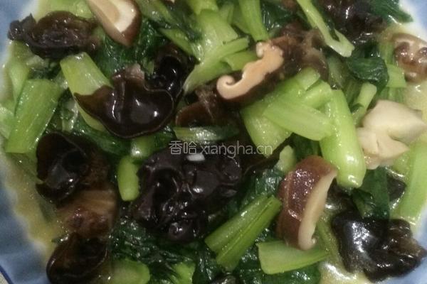 青菜香茹木耳的做法图解4