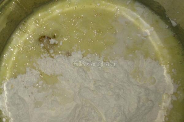 香蕉豆腐米蛋糕（冰淇淋奶黄）的做法图解3