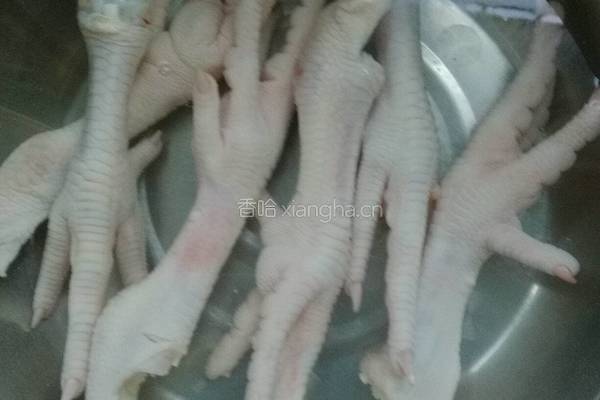 酱香鸡爪子的做法图解1