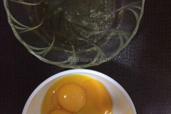 抹茶戚风蛋糕的做法图解2