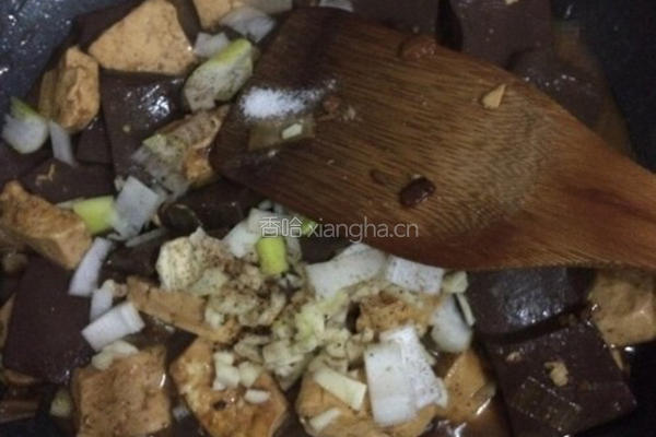 鸭血烧豆腐的做法图解9