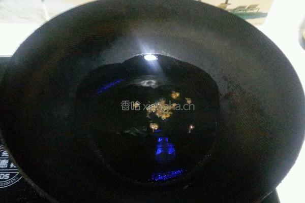 芹菜炒肉的做法图解2