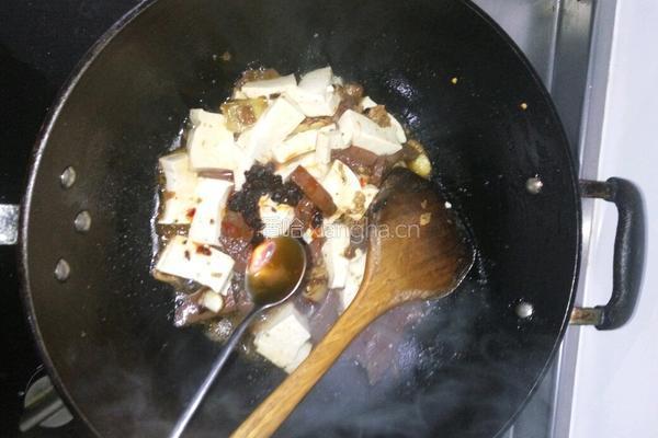 油渣猪红豆腐的做法图解7