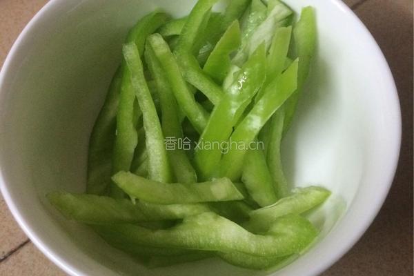 茭白肉丝的做法图解2