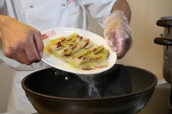 腊肉冬瓜夹的做法图解5