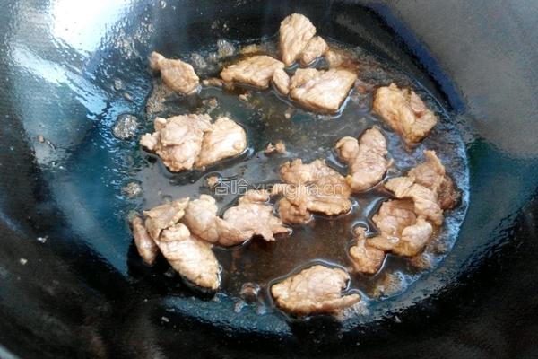 木耳炒肉的做法图解3