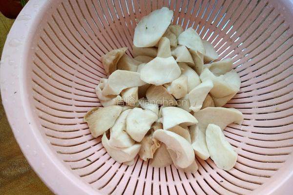 茄汁杏鲍菇的做法图解2