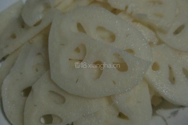 麻辣藕片的做法图解1
