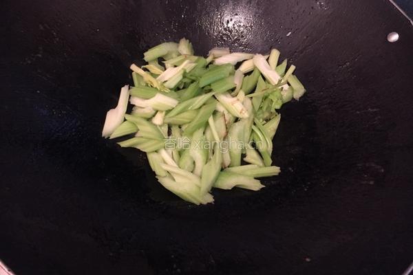 排骨炒西芹菜的做法图解10