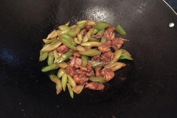 排骨炒西芹菜的做法图解11