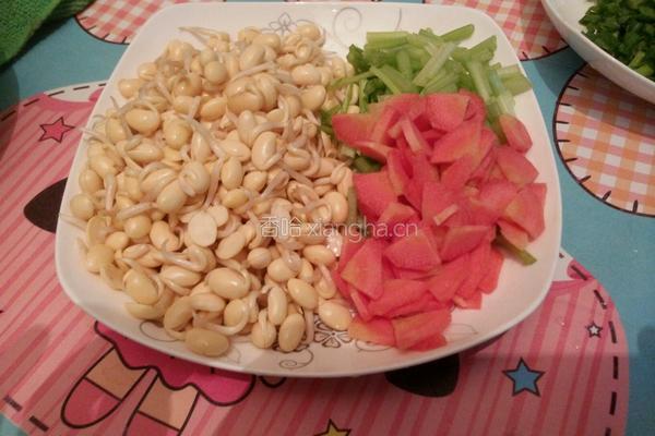 凉拌豆芽小芹菜的做法图解1