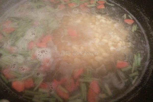 凉拌豆芽小芹菜的做法图解3