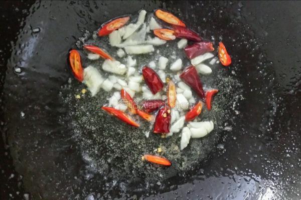 莲藕炒瘦肉的做法图解6