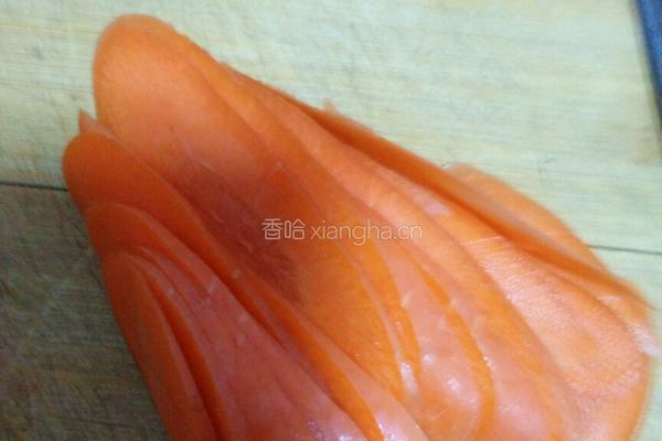 胡萝卜黄瓜丝的做法图解2