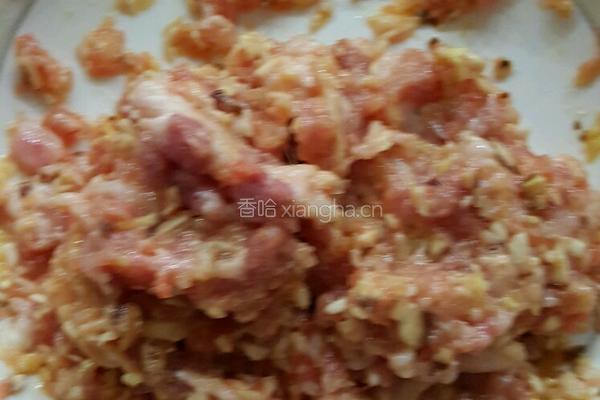 香菇猪肉饺子的做法图解2