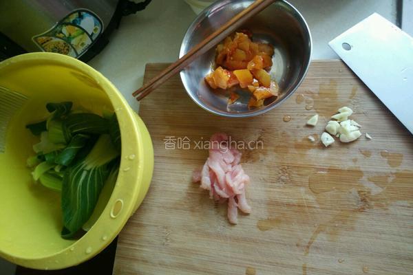 萝卜干肉丝炒粉的做法图解2