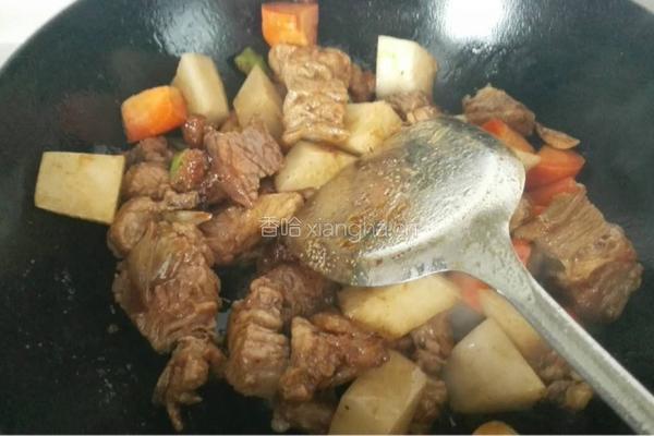 牛肉炖萝卜的做法图解8
