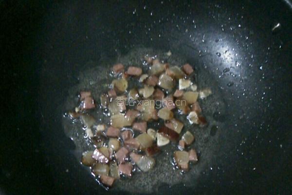 彩蔬腊味炒饭的做法图解8