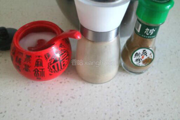油炸鱿鱼圈的做法图解3